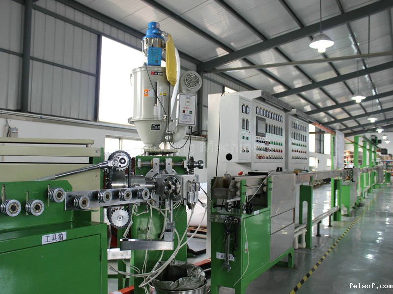 70+80双层共挤押出机